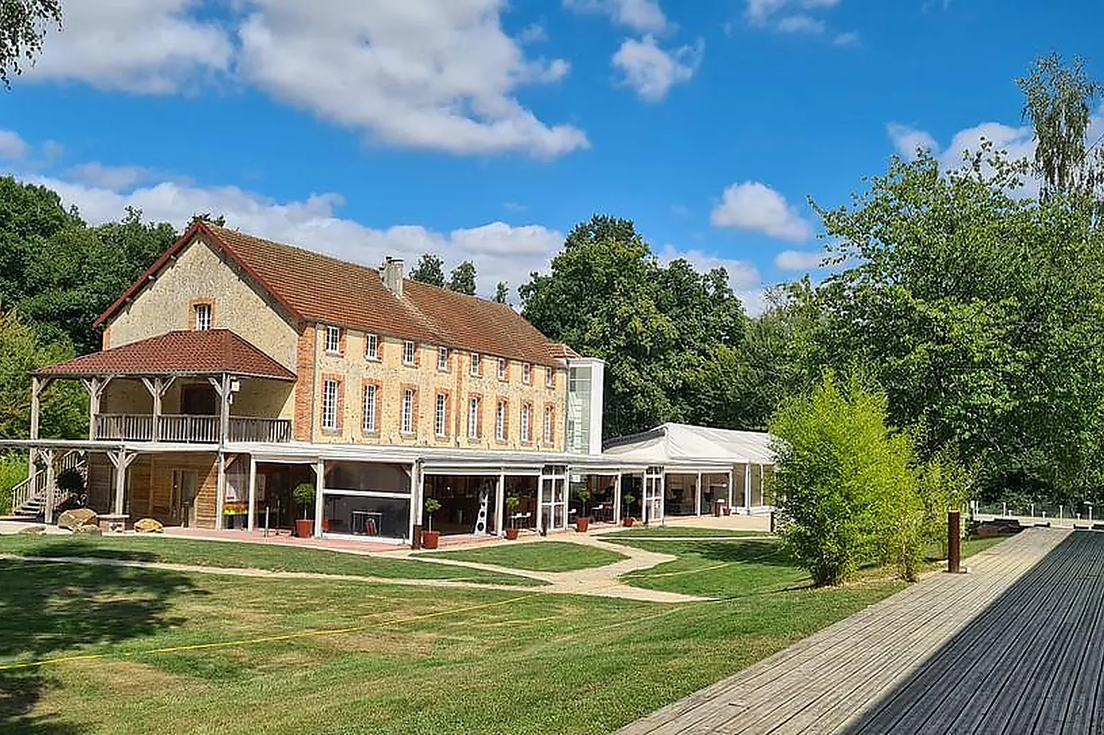 Lieux événementiels, HÔTEL CLUB MMV LES MÉLÈZES ****