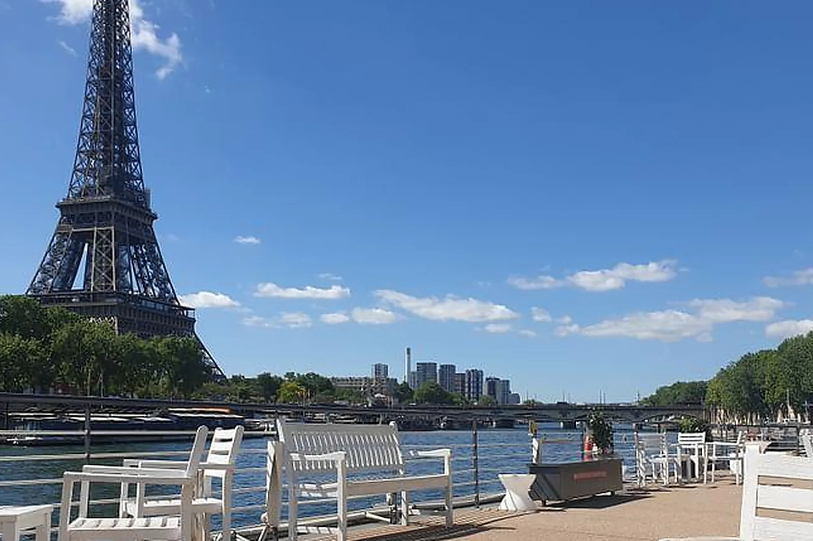 Lieux événementiels, BÂTEAU CHANSONNIER