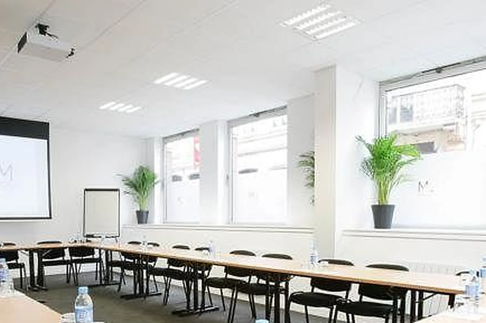 Lieux événementiels, CALM*** APPART' ET HOSTEL