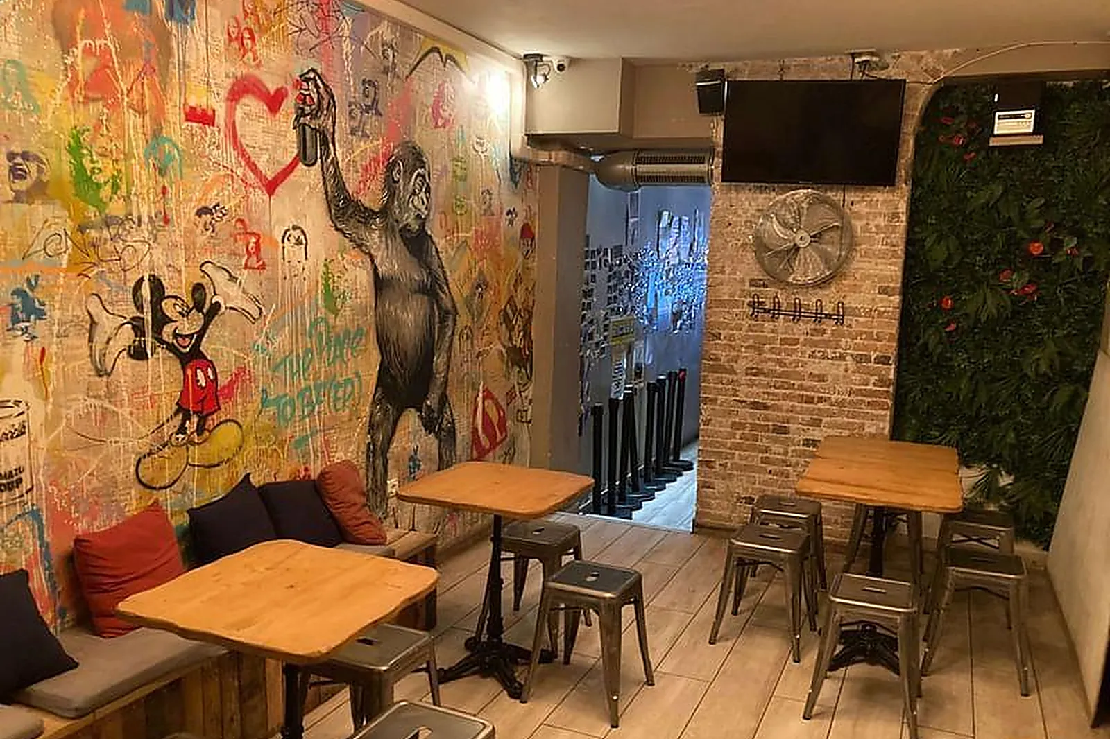 Lieux événementiels, CHOPE MOI RÉPUBLIQUE