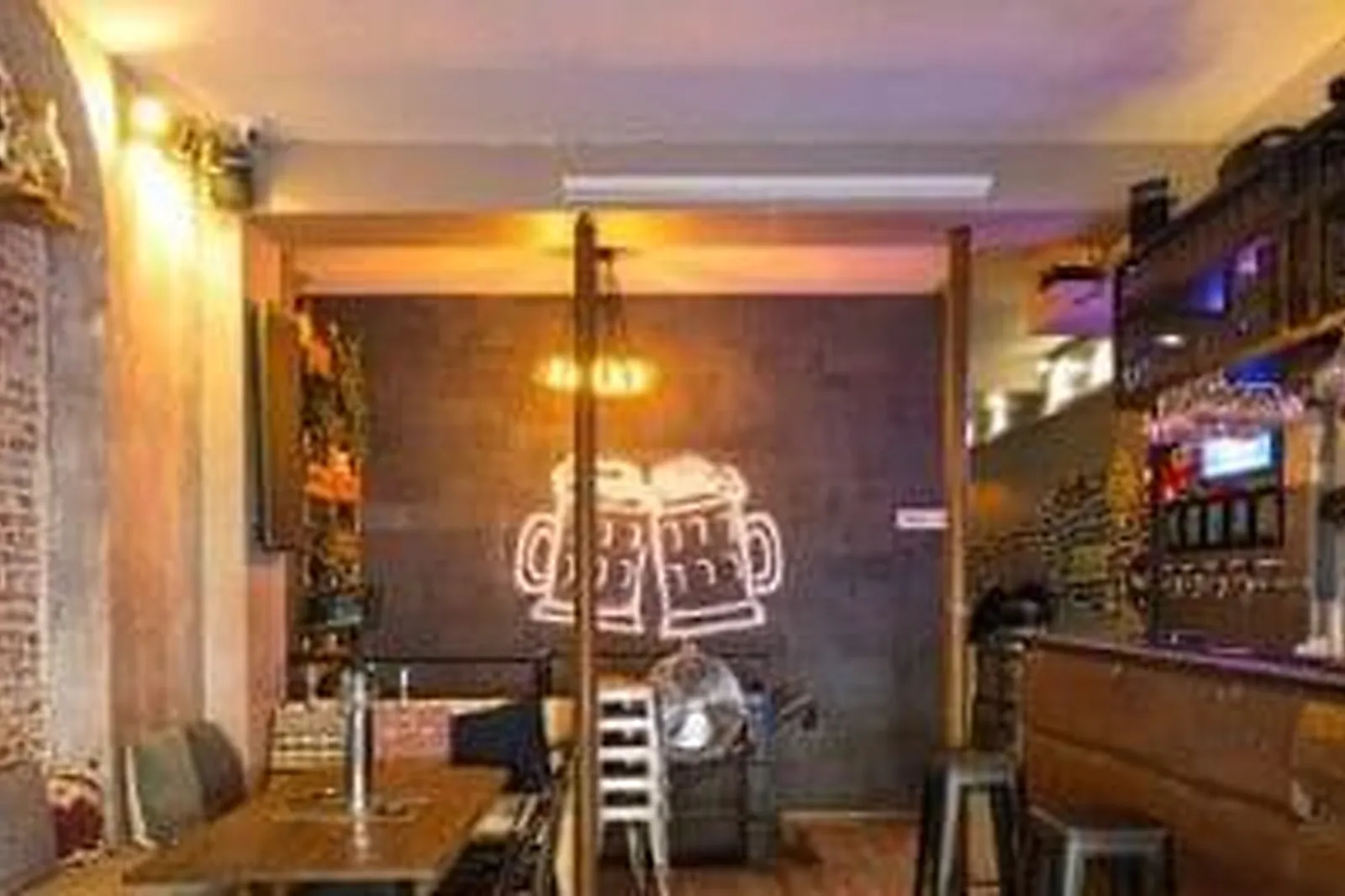 Lieux événementiels, CHOPE MOI RÉPUBLIQUE