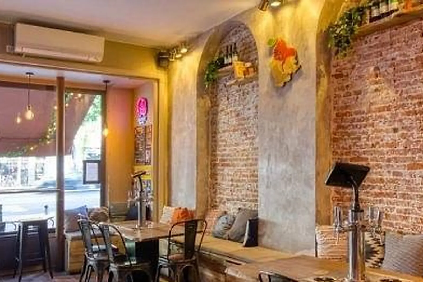 Lieux événementiels, CHOPE MOI RÉPUBLIQUE