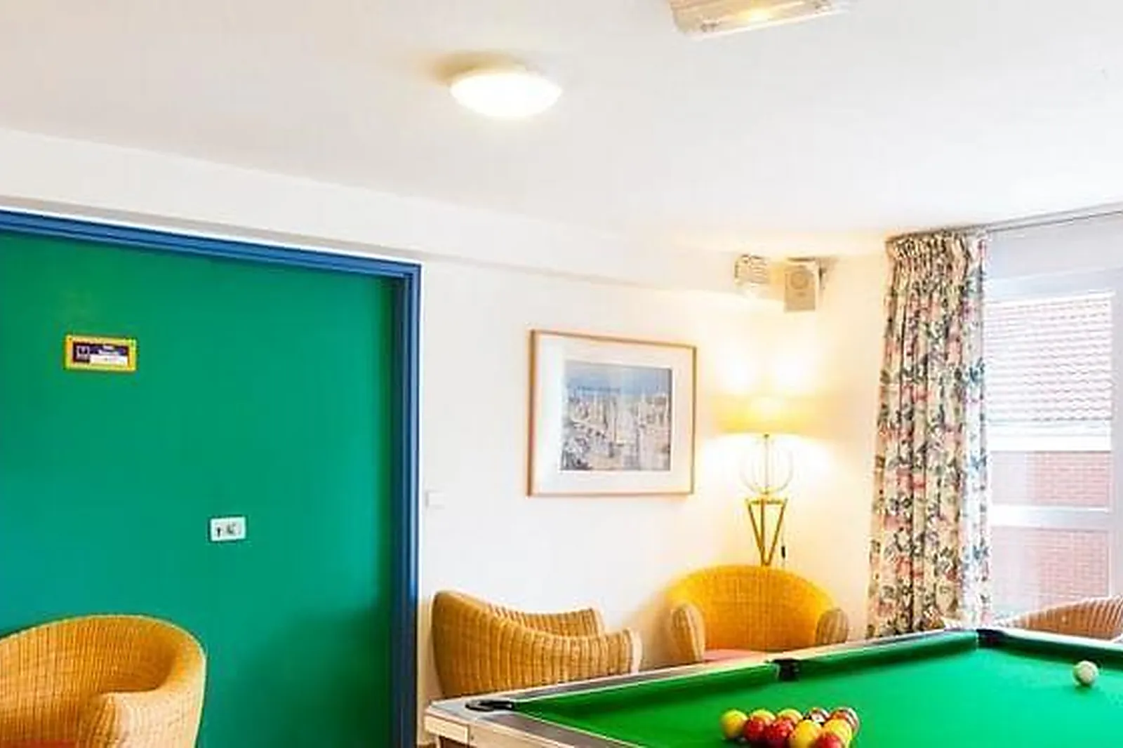 Lieux événementiels, COMFORT HOTEL LOMME ***