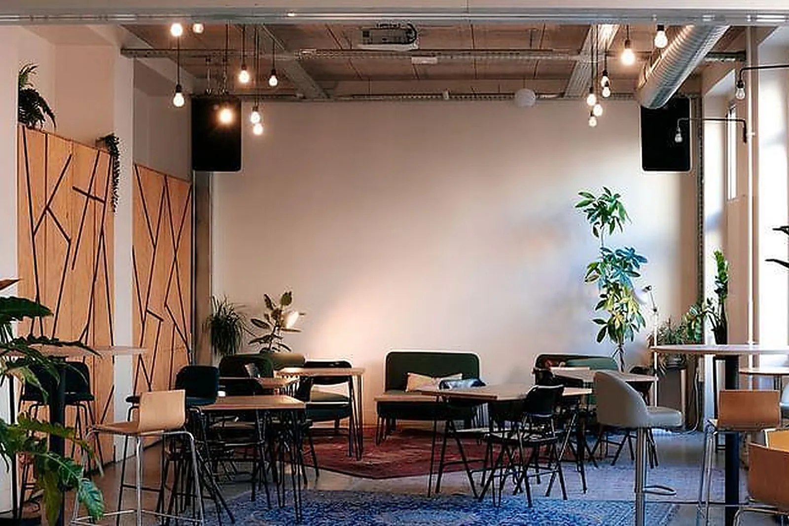 Lieux événementiels, CREATIS