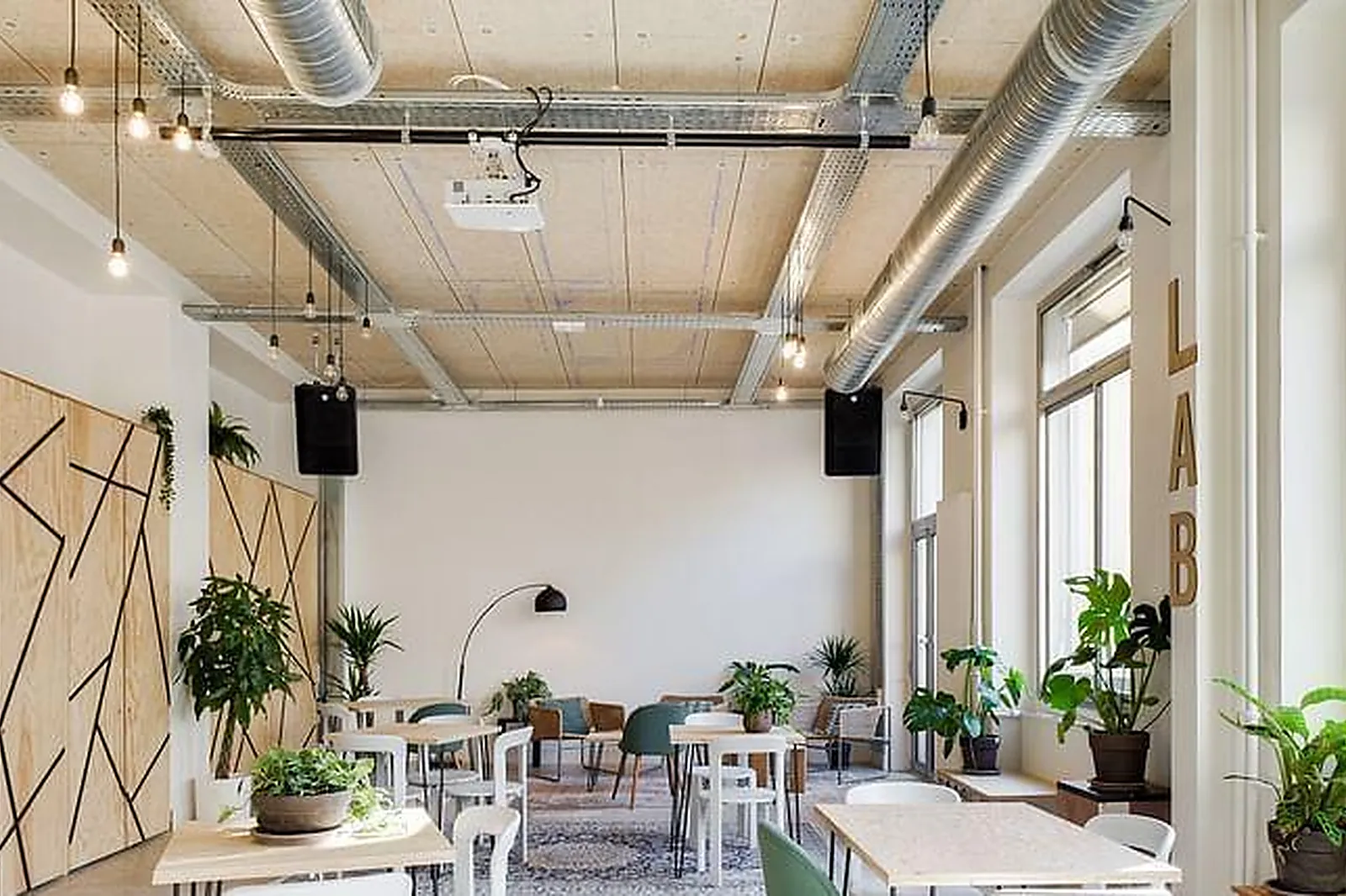 Lieux événementiels, CREATIS