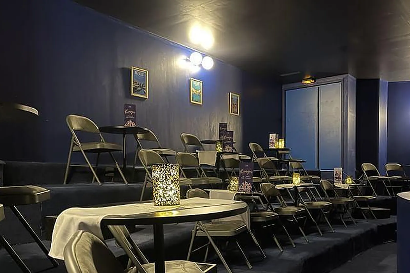 Lieux événementiels, CABARET-THÉÂTRE L'ÉTOILE BLEUE