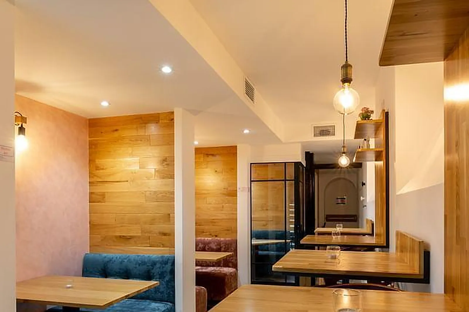 Lieux événementiels, CAFÉZEN