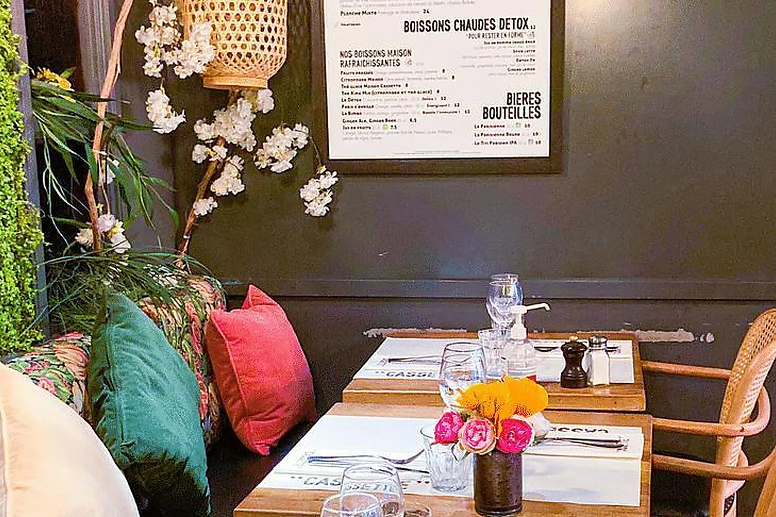 Lieux événementiels, CAFÉ CASSETTE