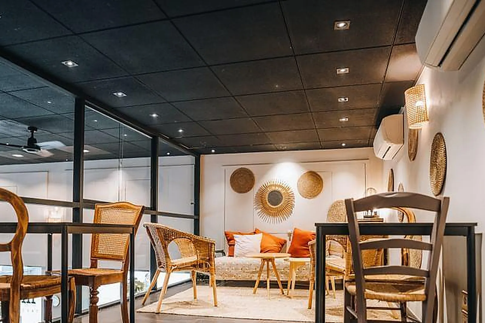 Lieux événementiels, CAFÉ MÃE