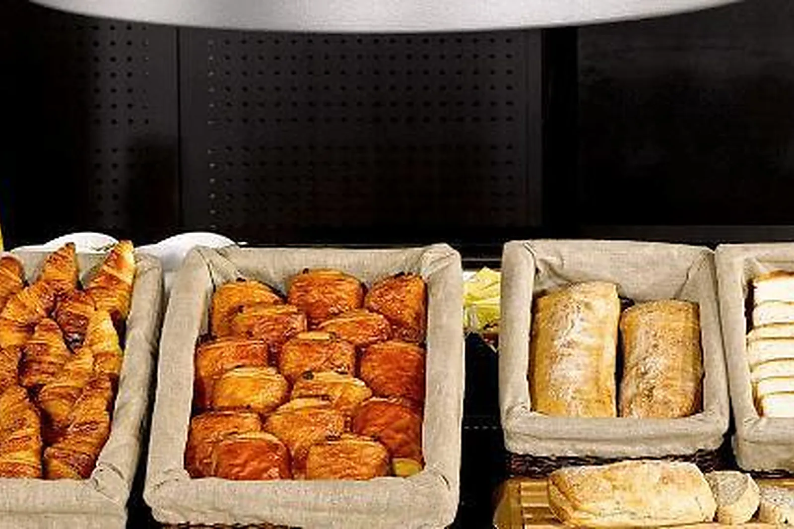 Lieux événementiels, CAMPANILE ANNECY SUD***