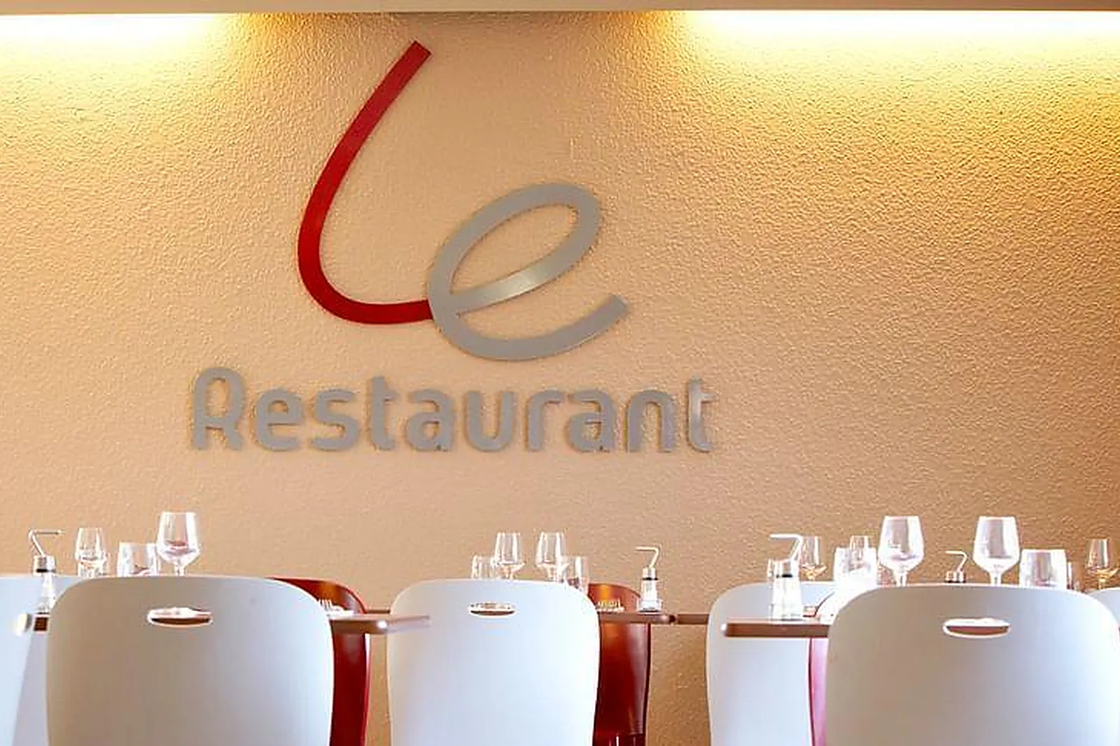 Lieux événementiels, CAMPANILE BAYONNE***