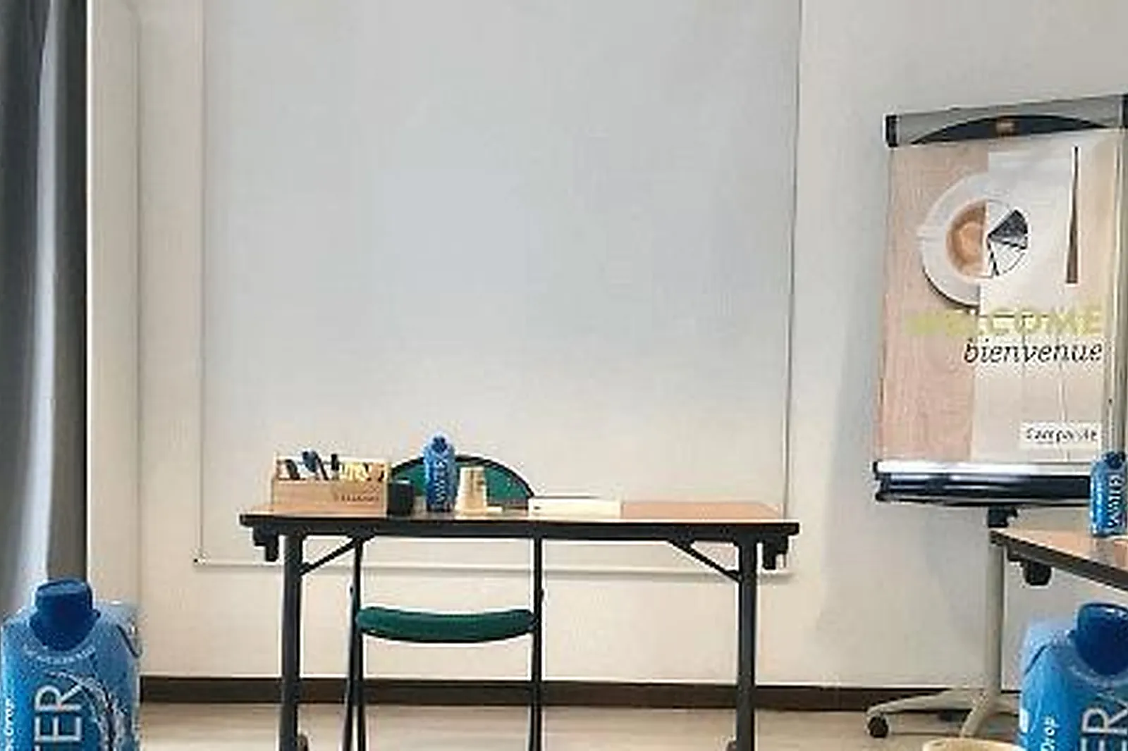 Lieux événementiels, CAMPANILE BOURG EN BRESSE***