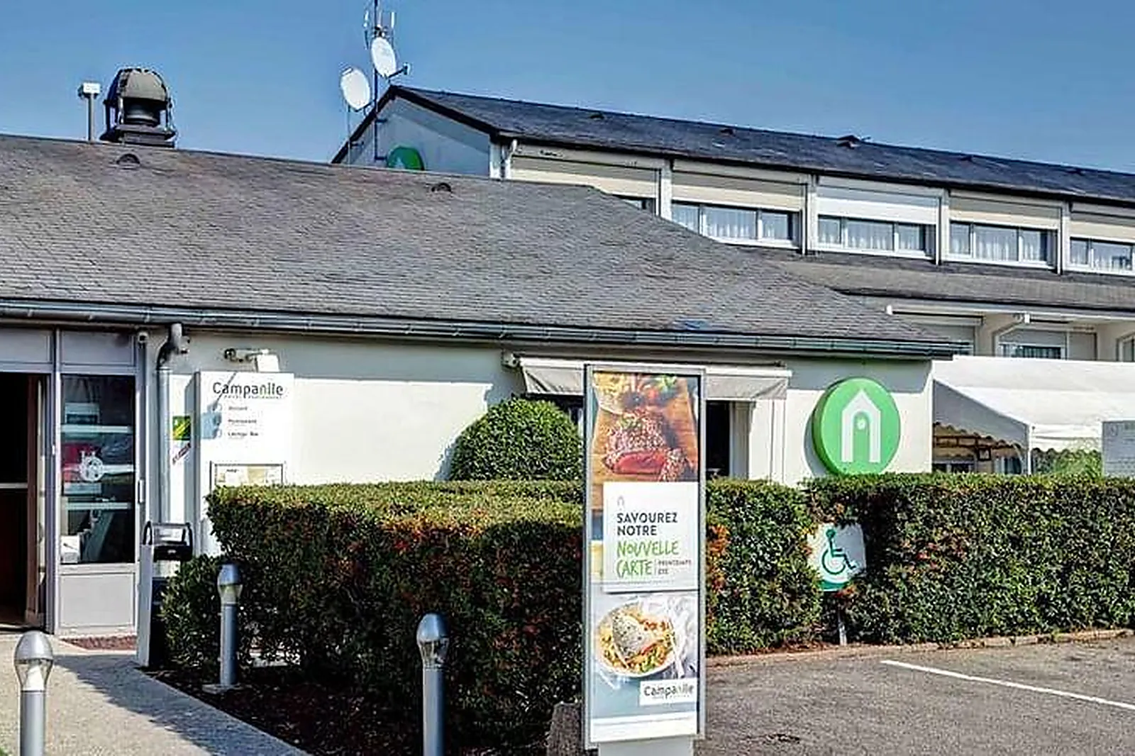 Lieux événementiels, CAMPANILE CRÉTEIL BONNEUIL***