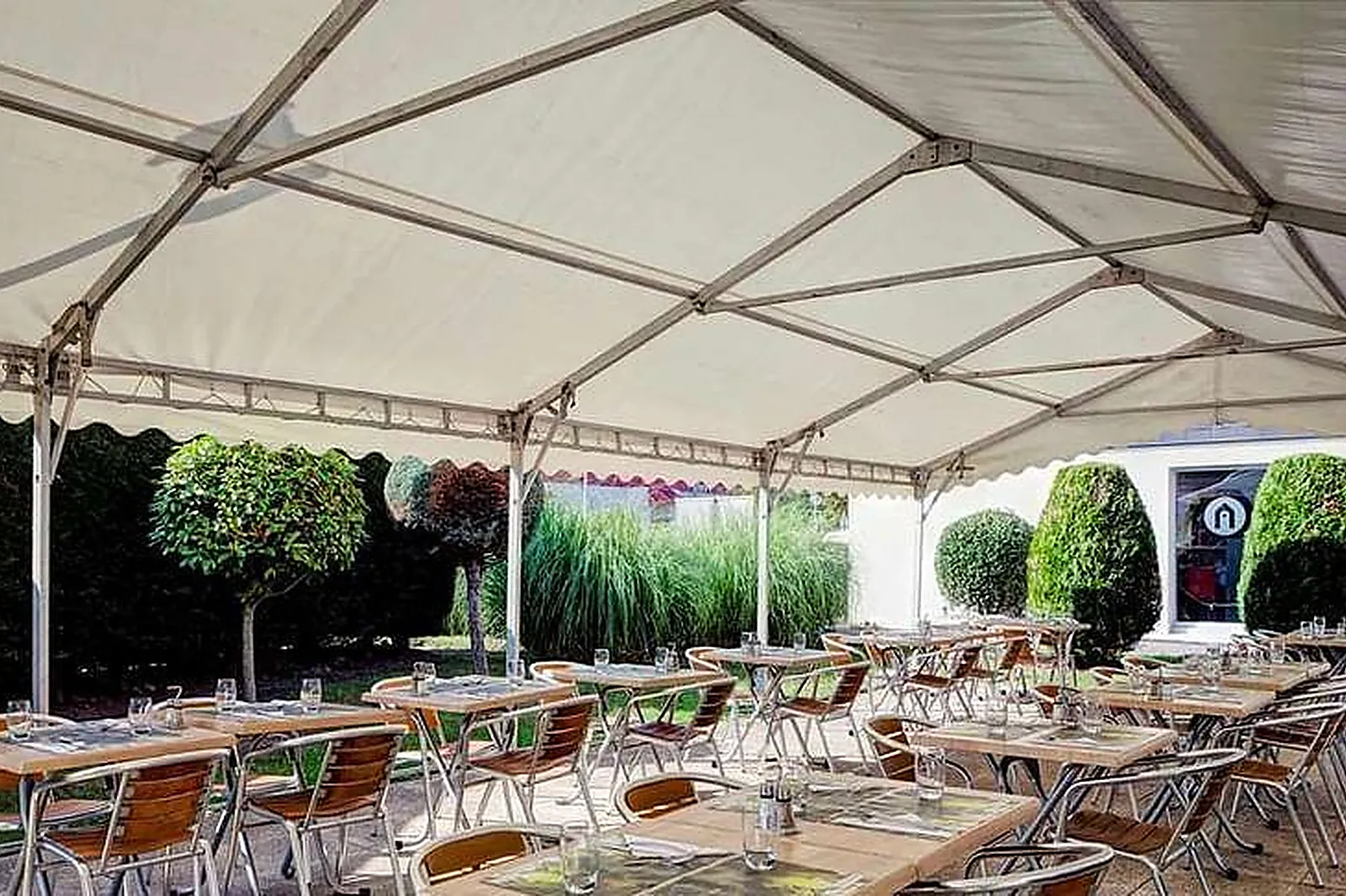 Lieux événementiels, CAMPANILE CRÉTEIL BONNEUIL***