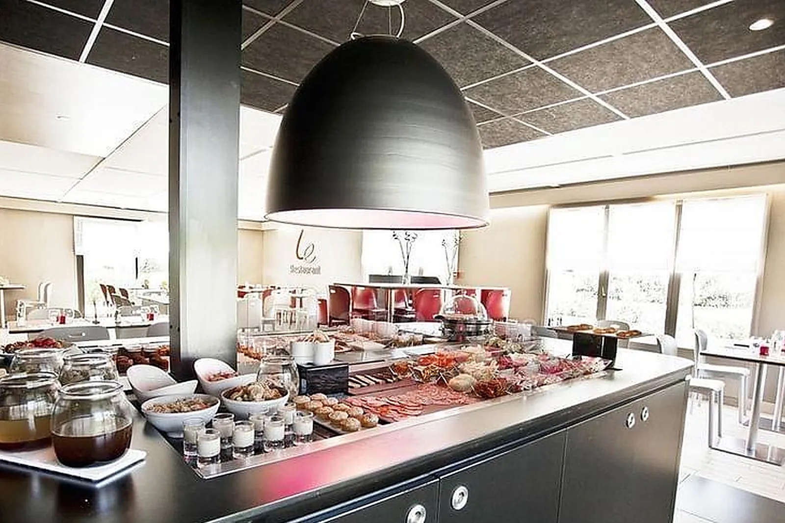 Lieux événementiels, CAMPANILE DAMMARIE LES LYS***