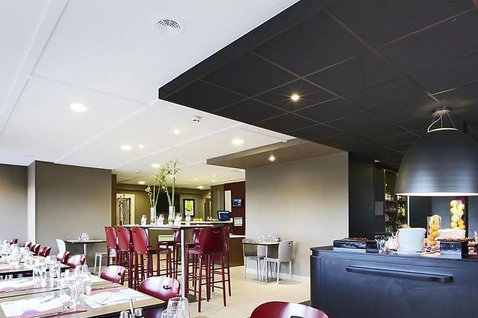 Lieux événementiels, CAMPANILE DIJON SAINT APPOLINAIRE***