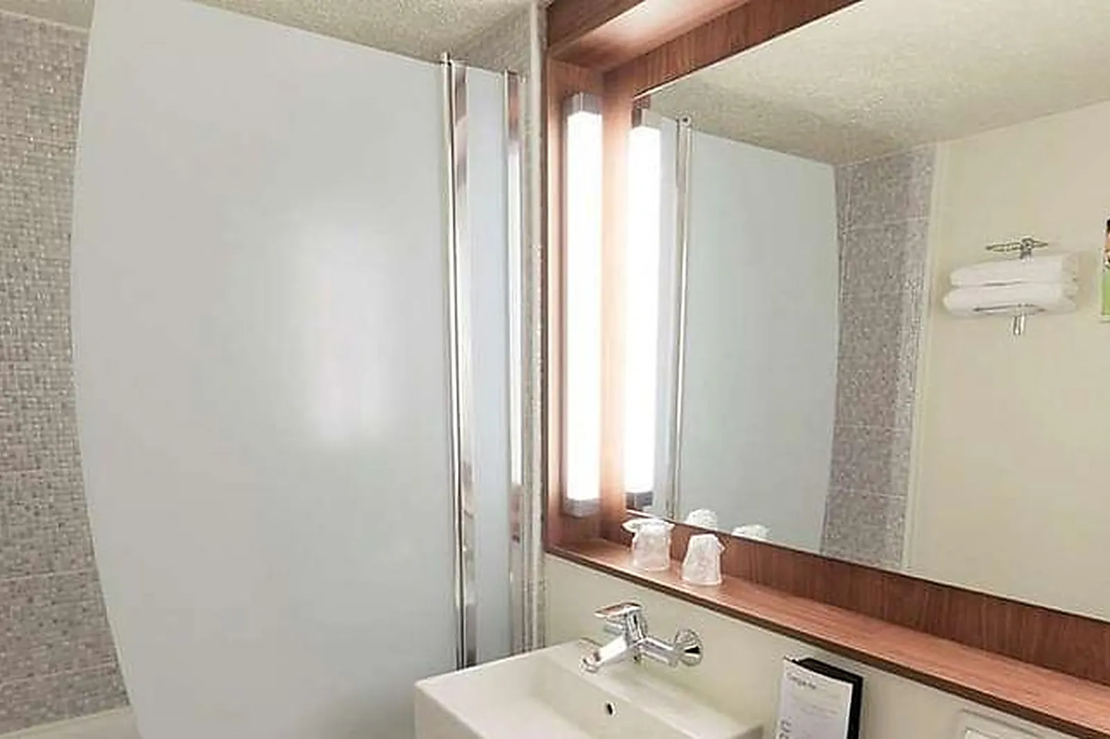 Lieux événementiels, CAMPANILE DIJON SAINT APPOLINAIRE***