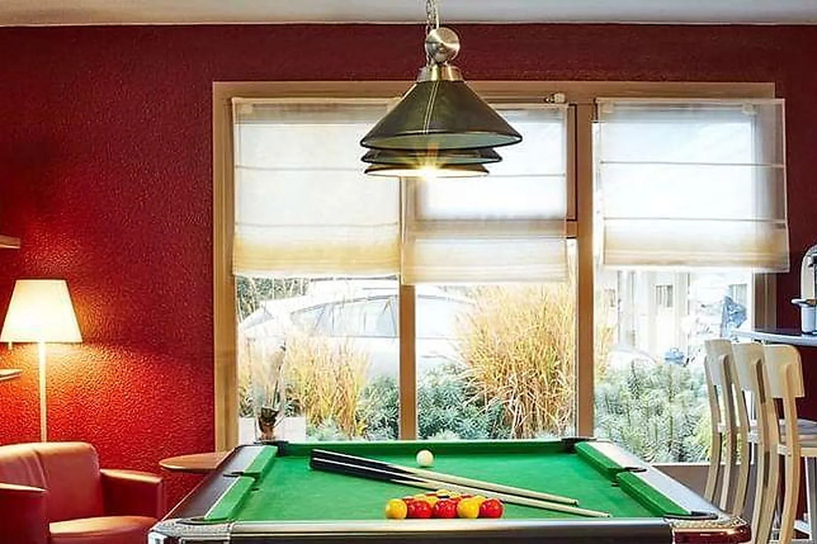 Lieux événementiels, CAMPANILE EPONE