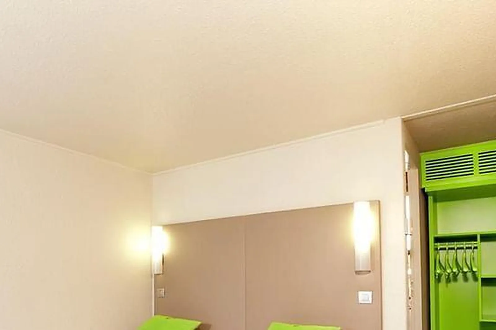 Lieux événementiels, CAMPANILE LILLE EST VILLENEUVE D'ASCQ ***