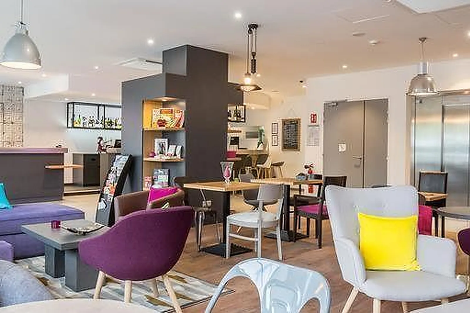 Lieux événementiels, CENTRE DE FORMATION INAKA