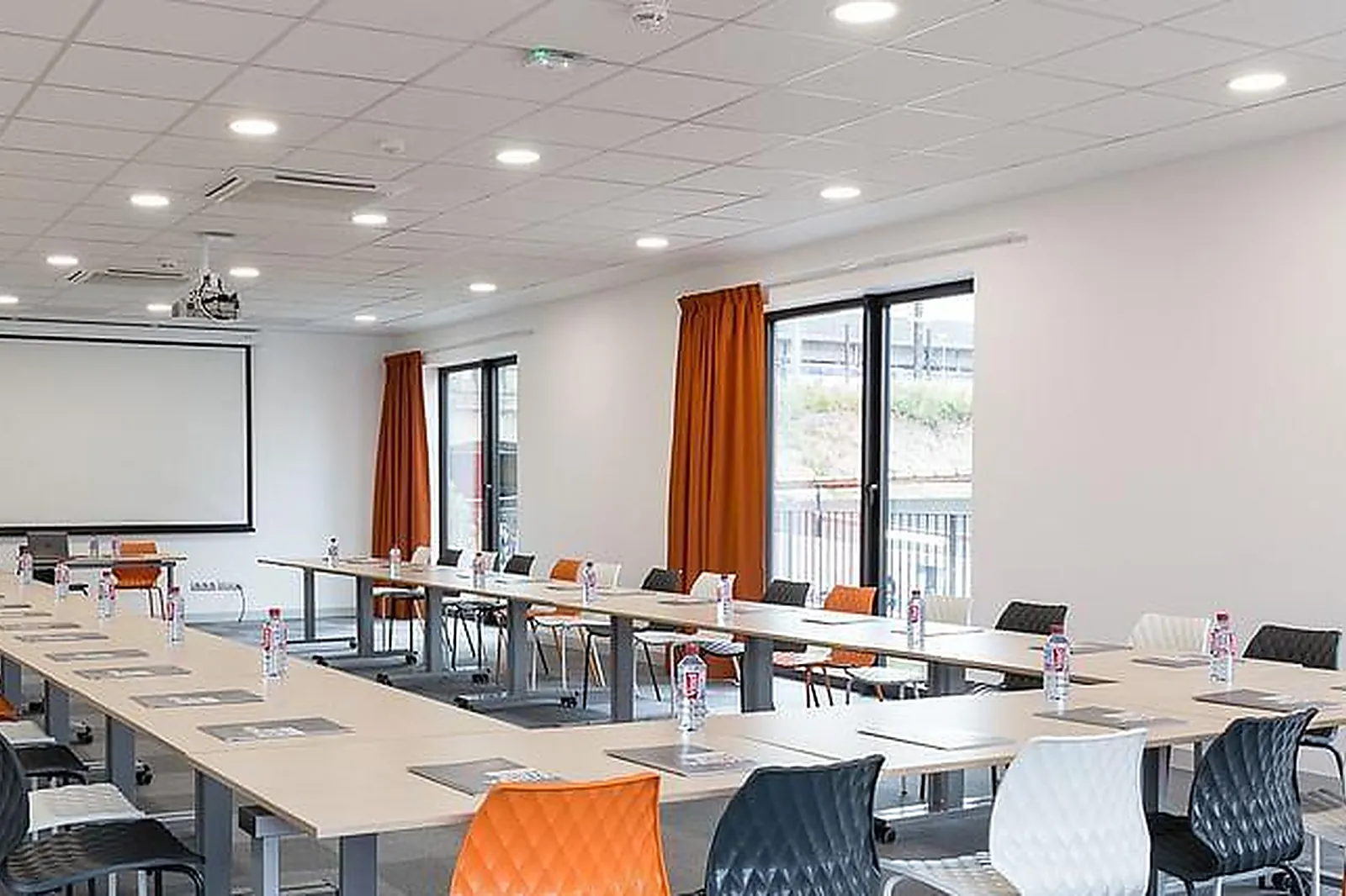 Lieux événementiels, CENTRE DE FORMATION INAKA