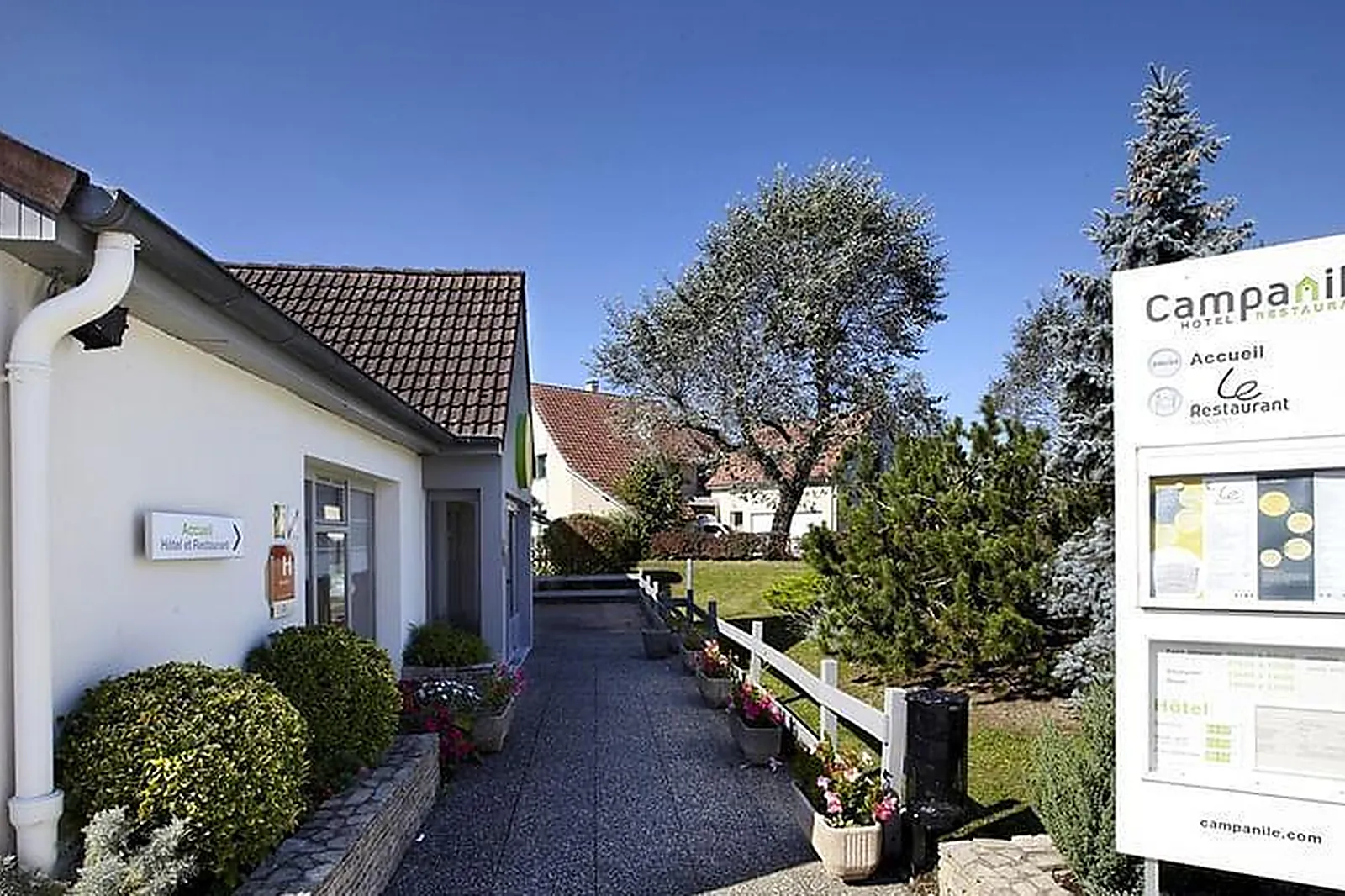 Lieux événementiels, CAMPANILE MONTBÉLIARD - SOCHAUX***