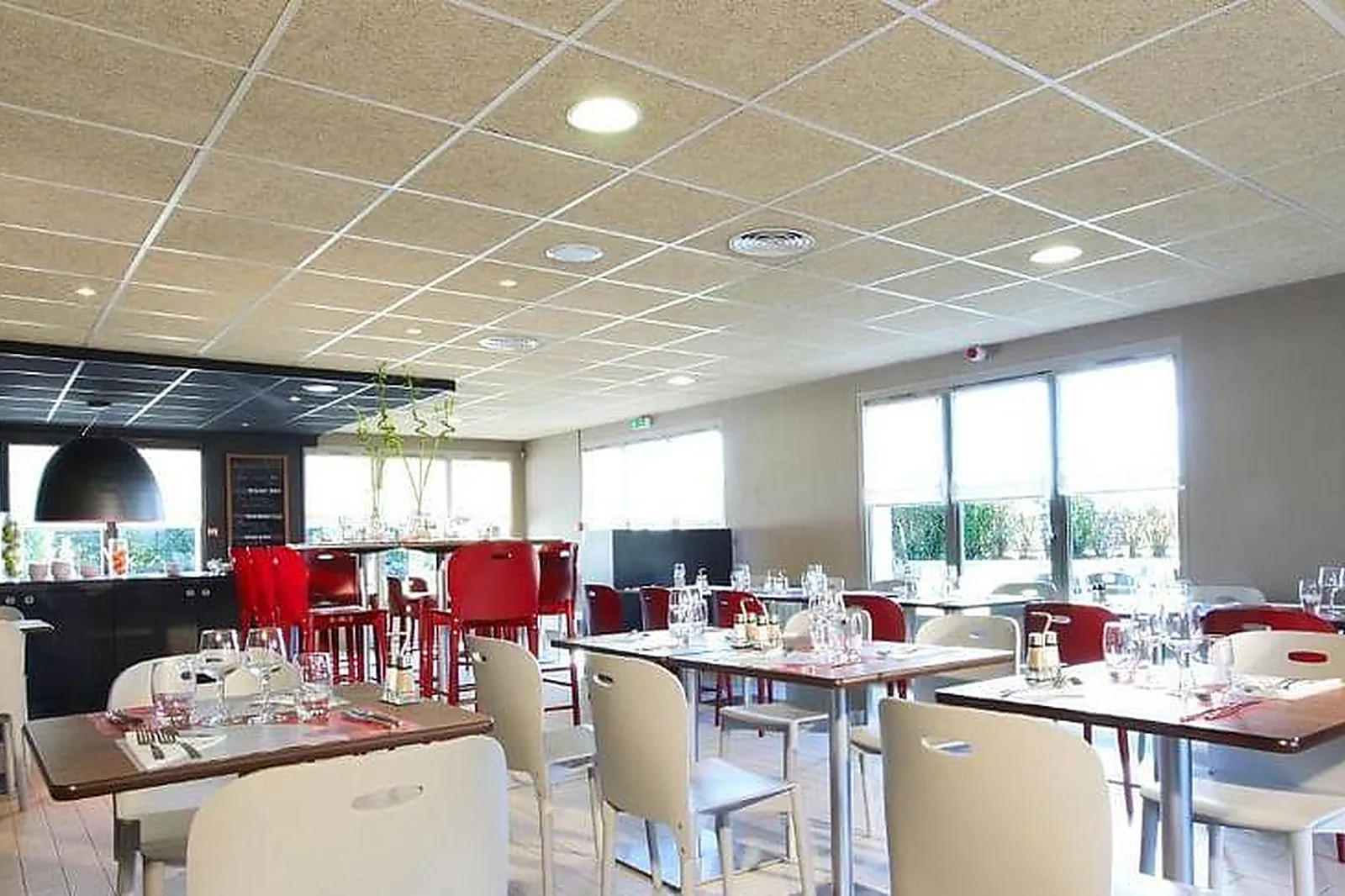 Lieux événementiels, CAMPANILE MONTBÉLIARD - SOCHAUX***