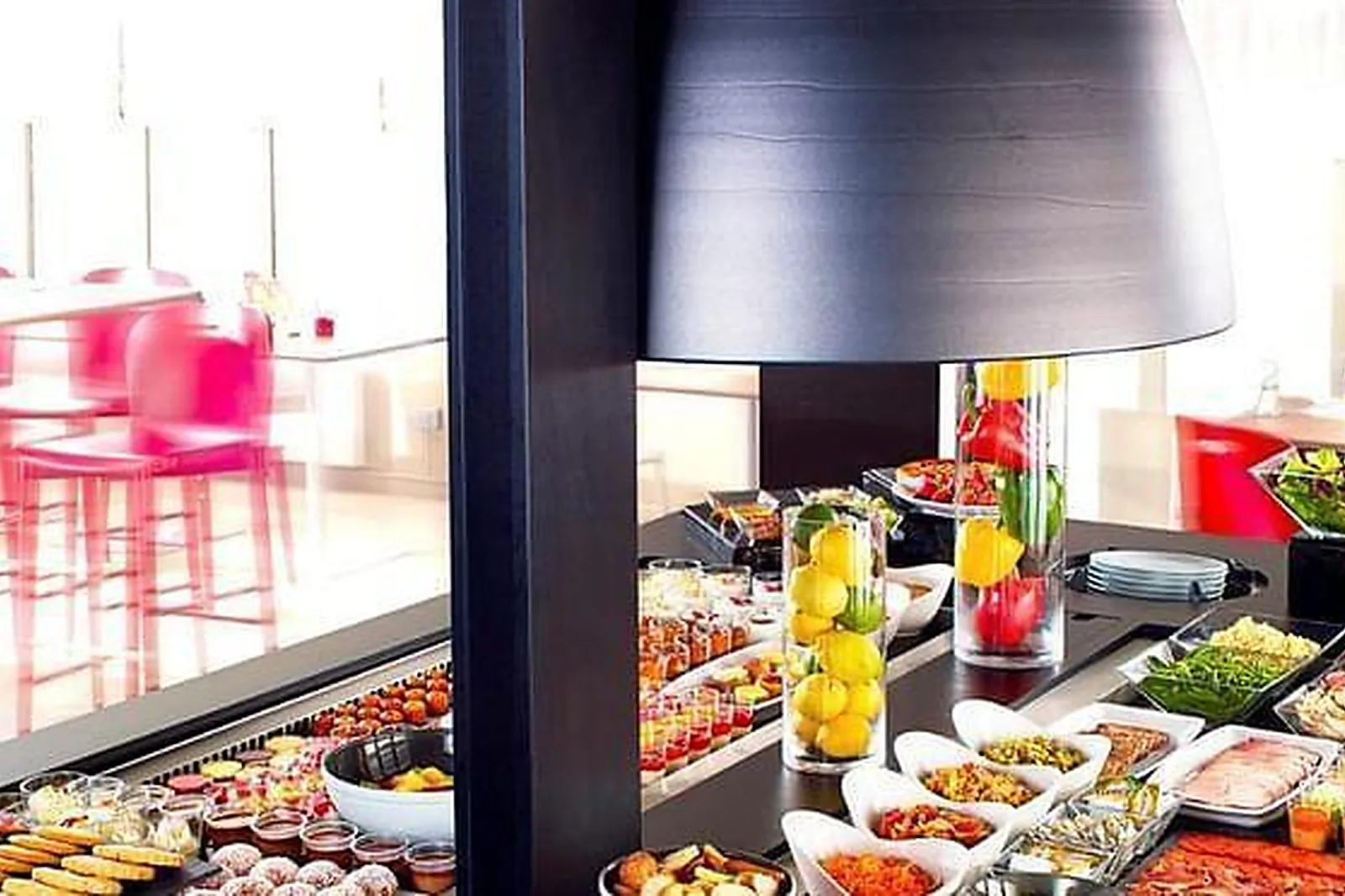 Lieux événementiels, CAMPANILE NANTERRE LA DÉFENSE***