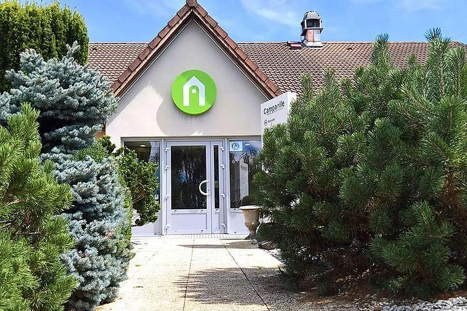 Lieux événementiels, CAMPANILE NEVERS VARENNES VAUZELLES**