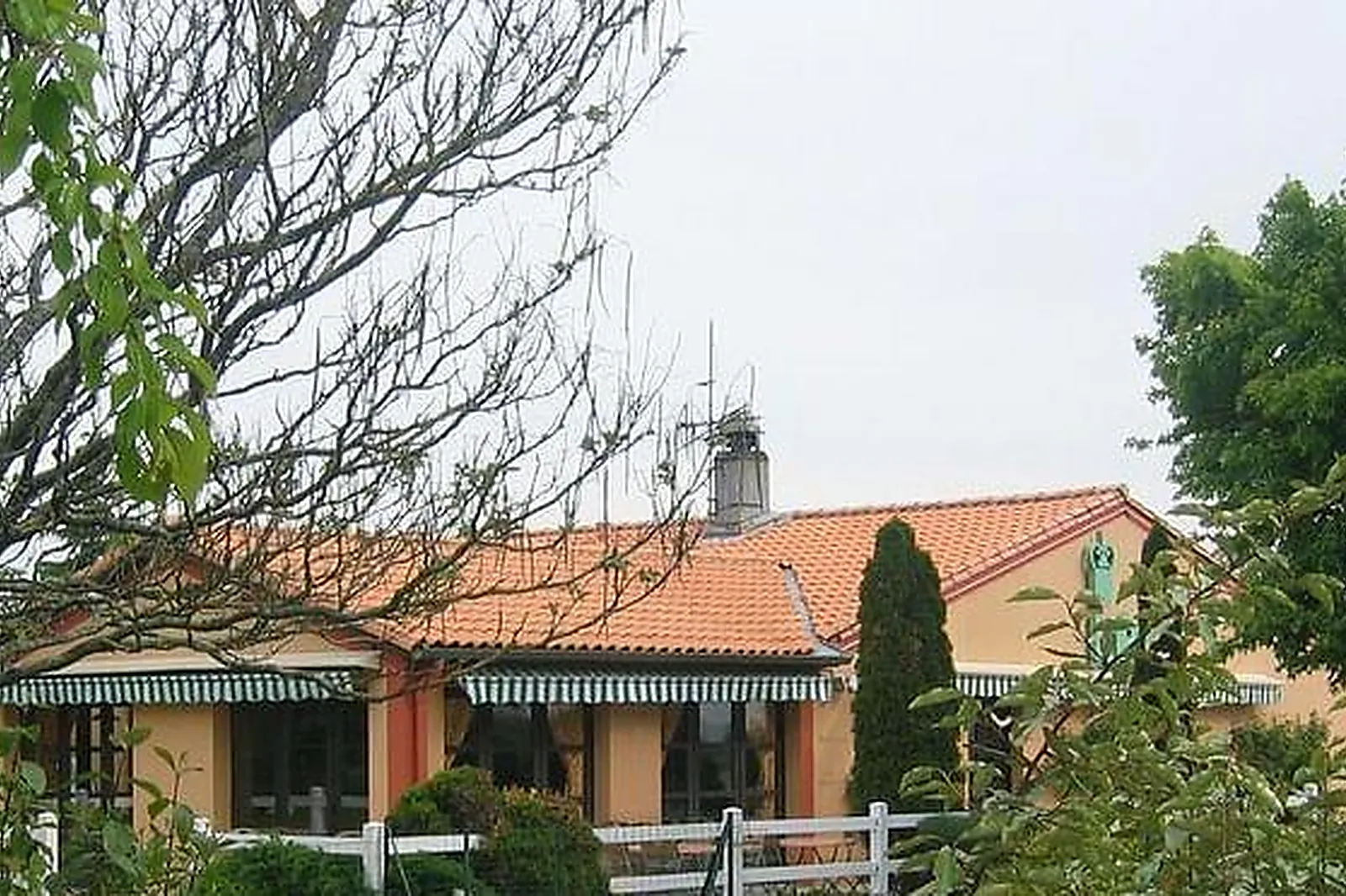 Lieux événementiels, CAMPANILE NIORT LA CRÉCHE ***