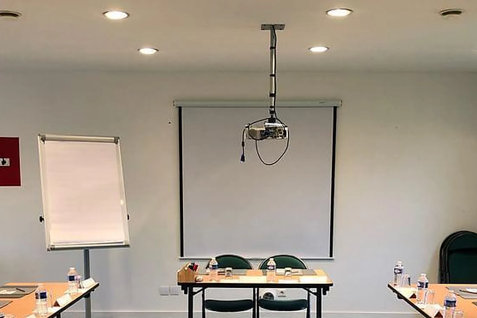 Lieux événementiels, CAMPANILE NIORT LA CRÉCHE ***