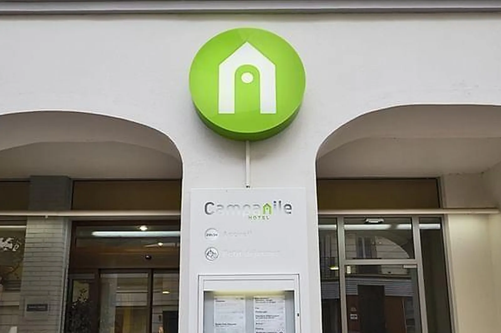 Lieux événementiels, CAMPANILE PARIS OUEST - PORTE DE CHAMPERRET LEVALLOIS ***