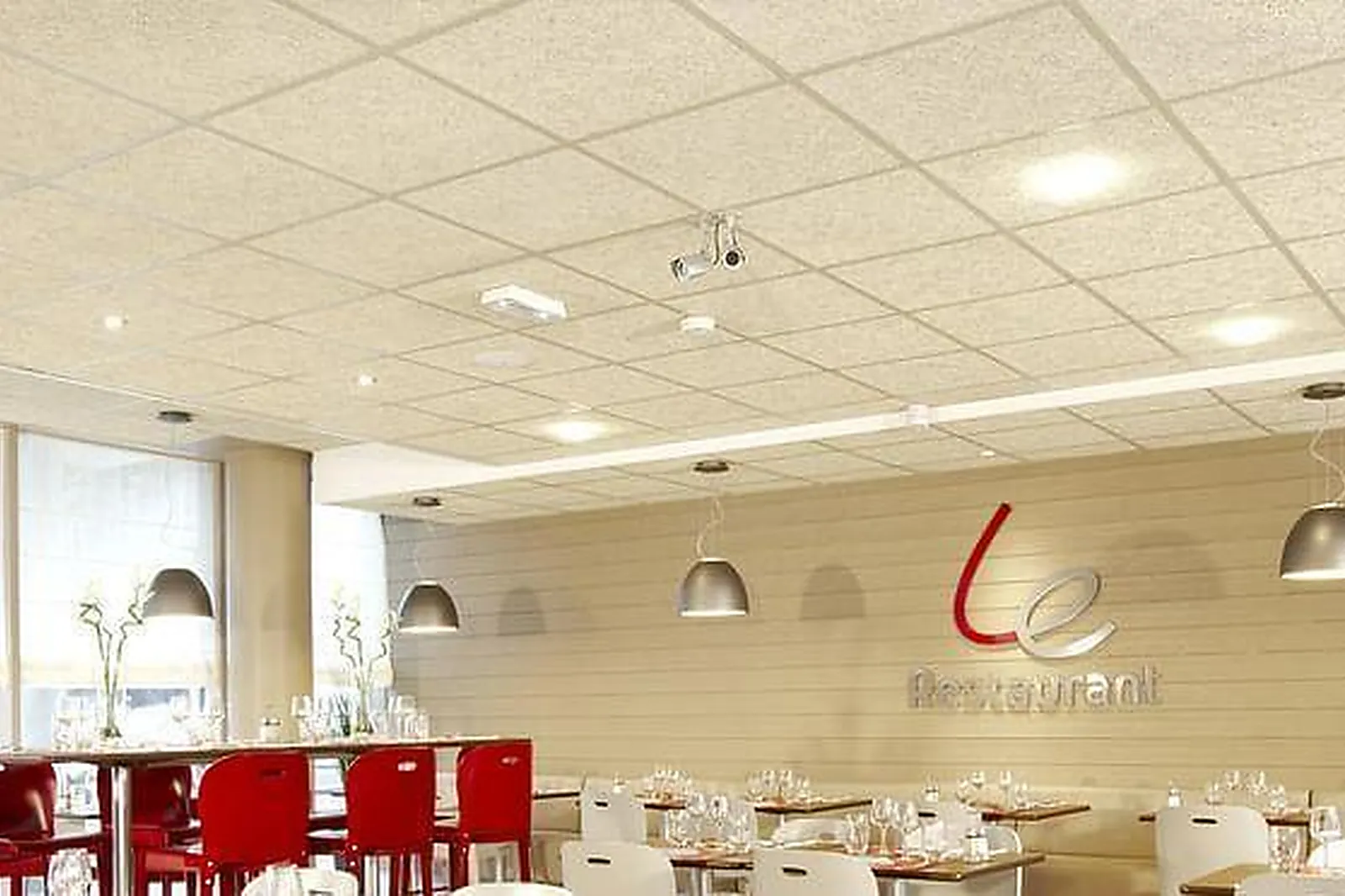 Lieux événementiels, CAMPANILE PARIS XIX LA VILLETTE