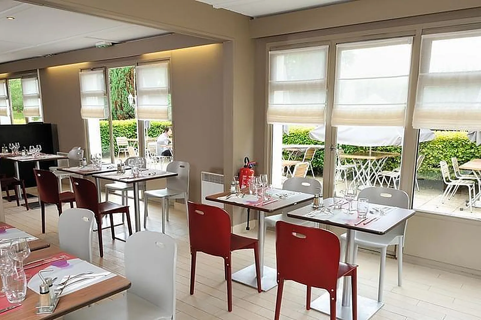 Lieux événementiels, CAMPANILE REIMS-SUD-EST TAISSY ***