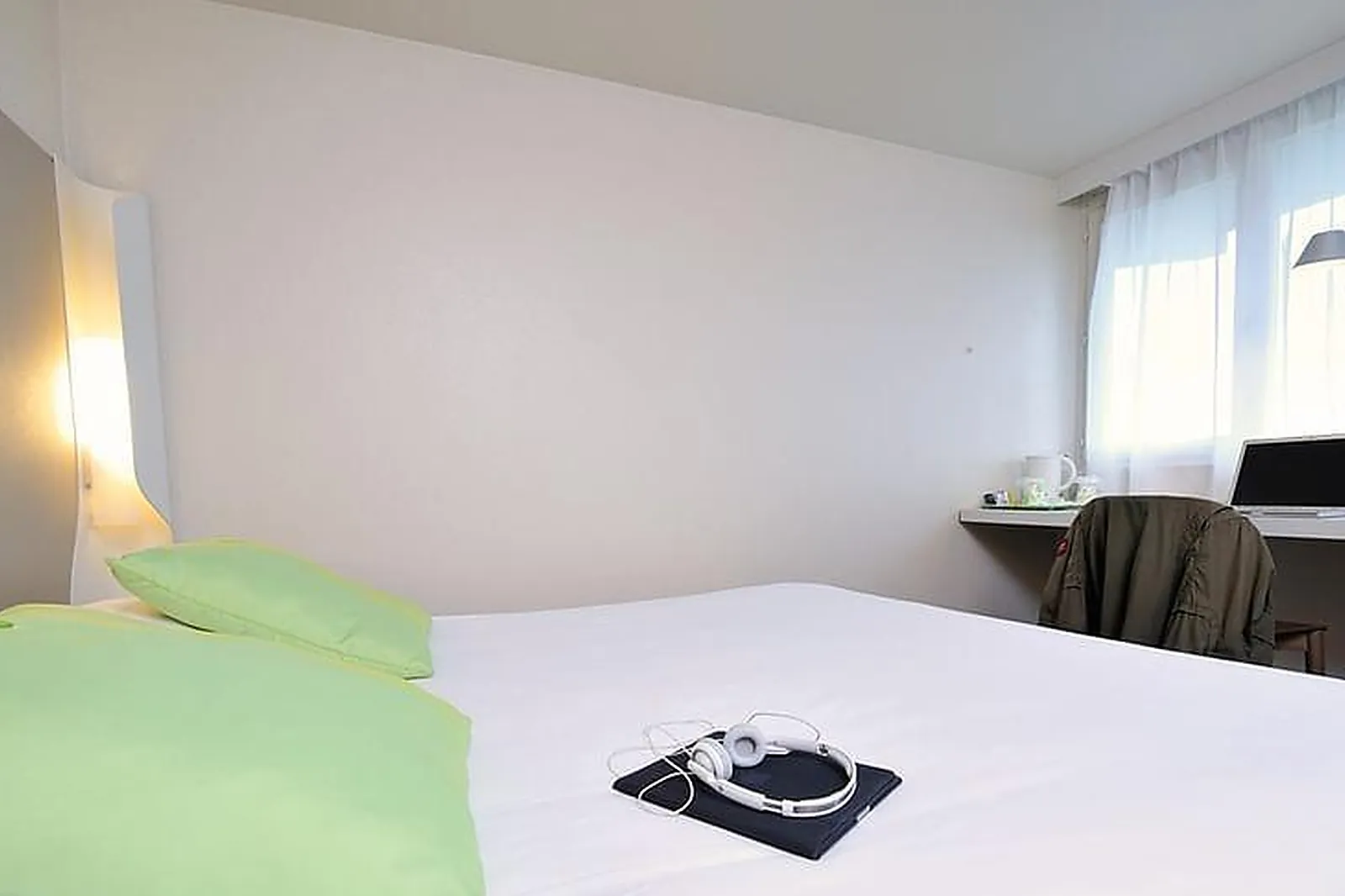 Lieux événementiels, CAMPANILE REIMS-SUD-EST TAISSY ***