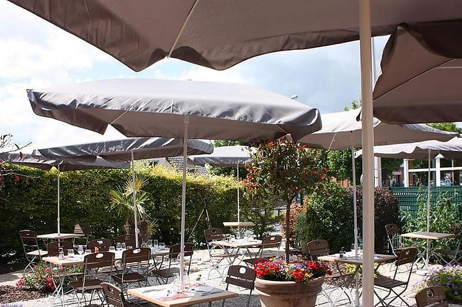 Lieux événementiels, CAMPANILE REIMS TINQUEUX ***