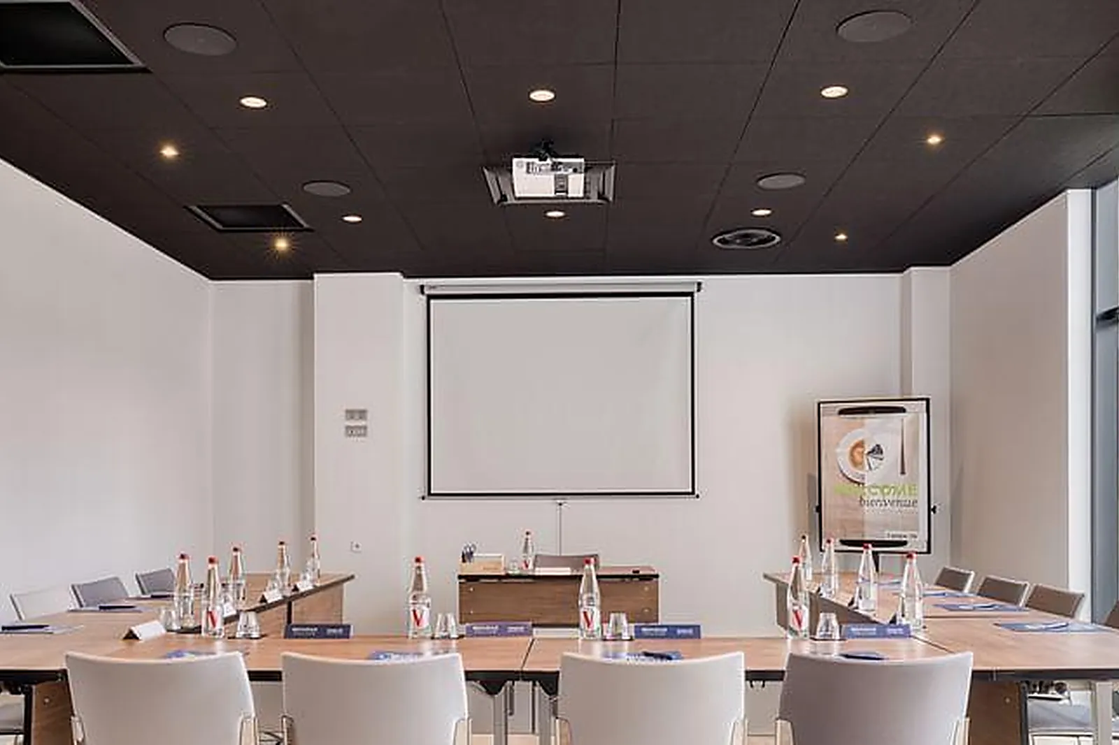 Lieux événementiels, CAMPANILE RENNES SUD ST JACQUES