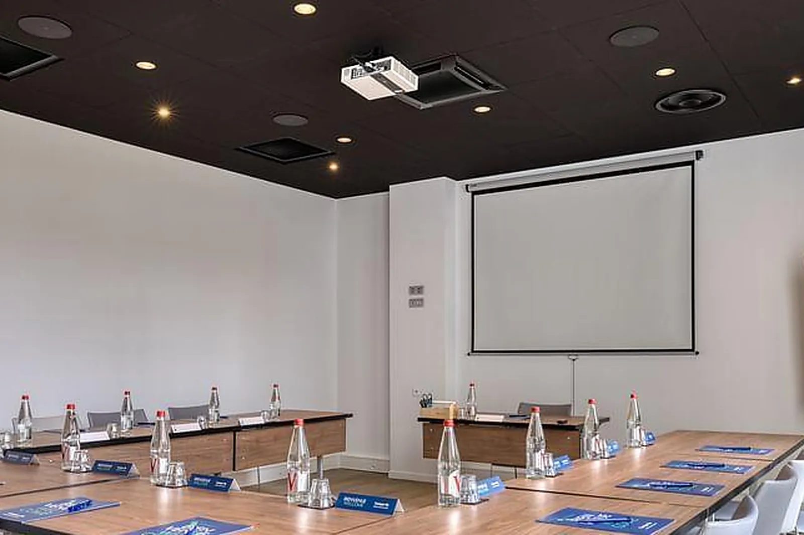 Lieux événementiels, CAMPANILE RENNES SUD ST JACQUES