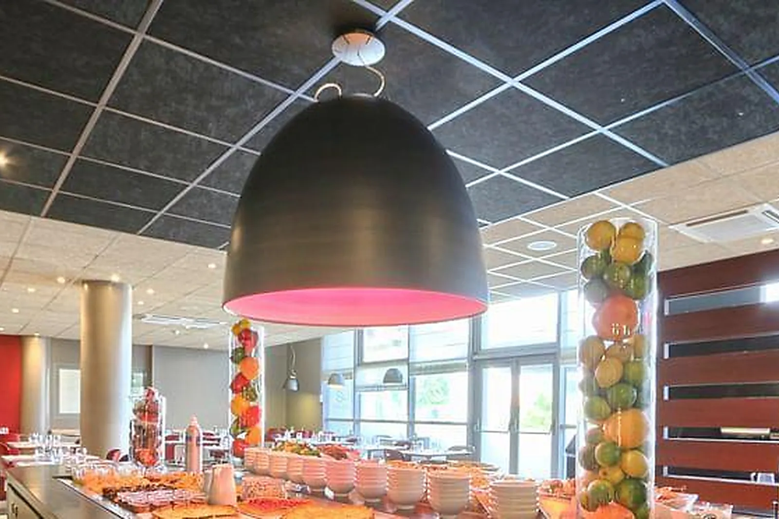 Lieux événementiels, ESPACE TRAIT D'UNION