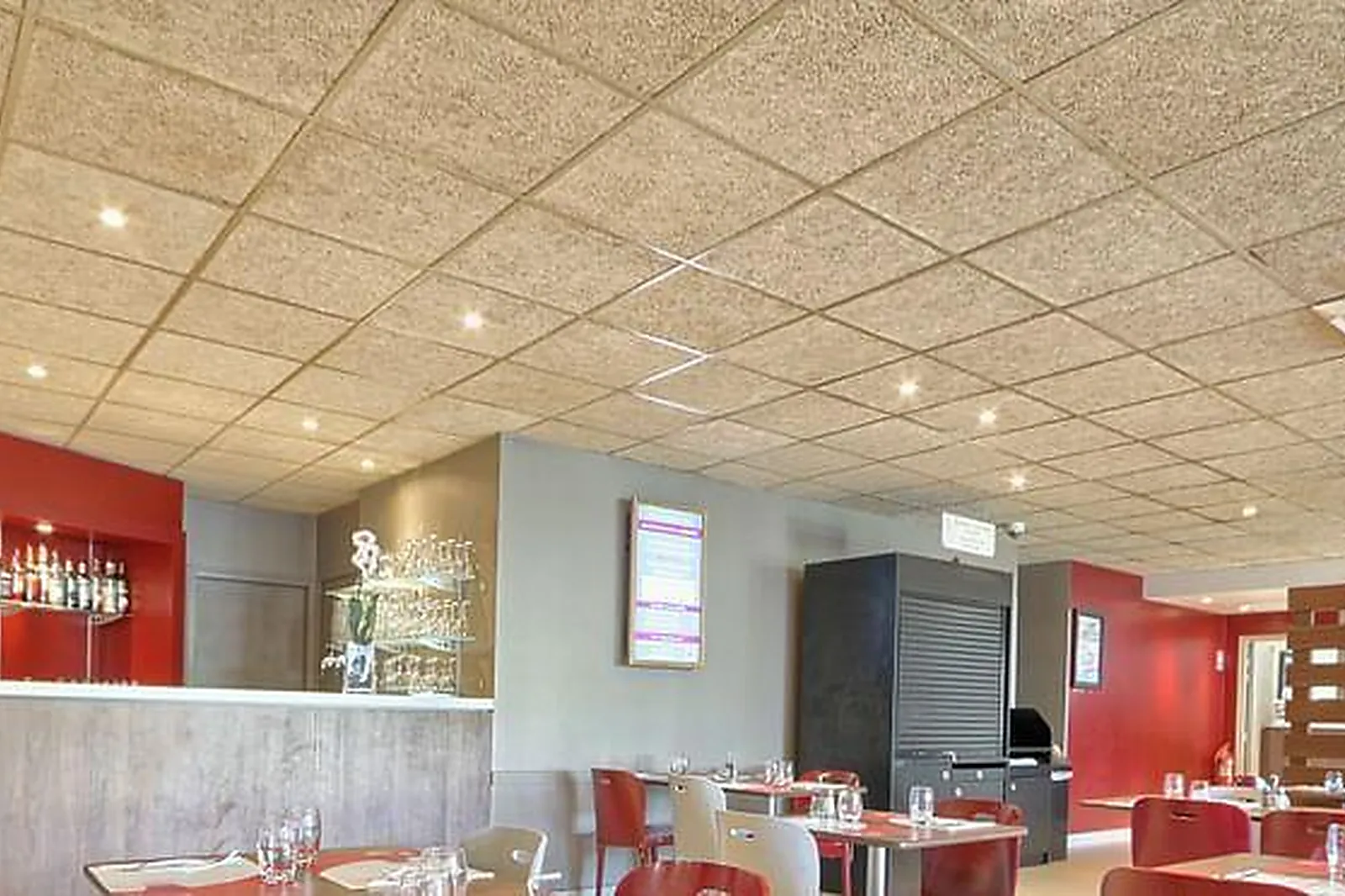 Lieux événementiels, ESPACE TRAIT D'UNION