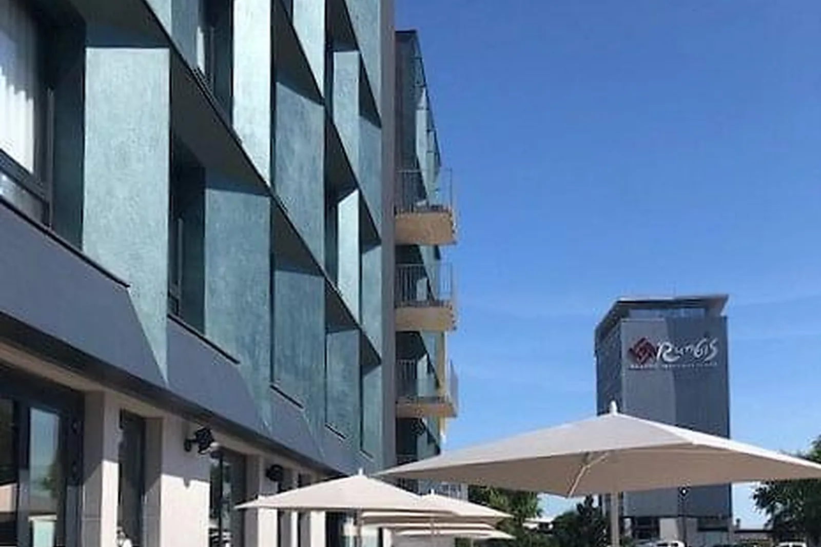 Lieux événementiels, CAMPANILE RUNGIS ORLY***