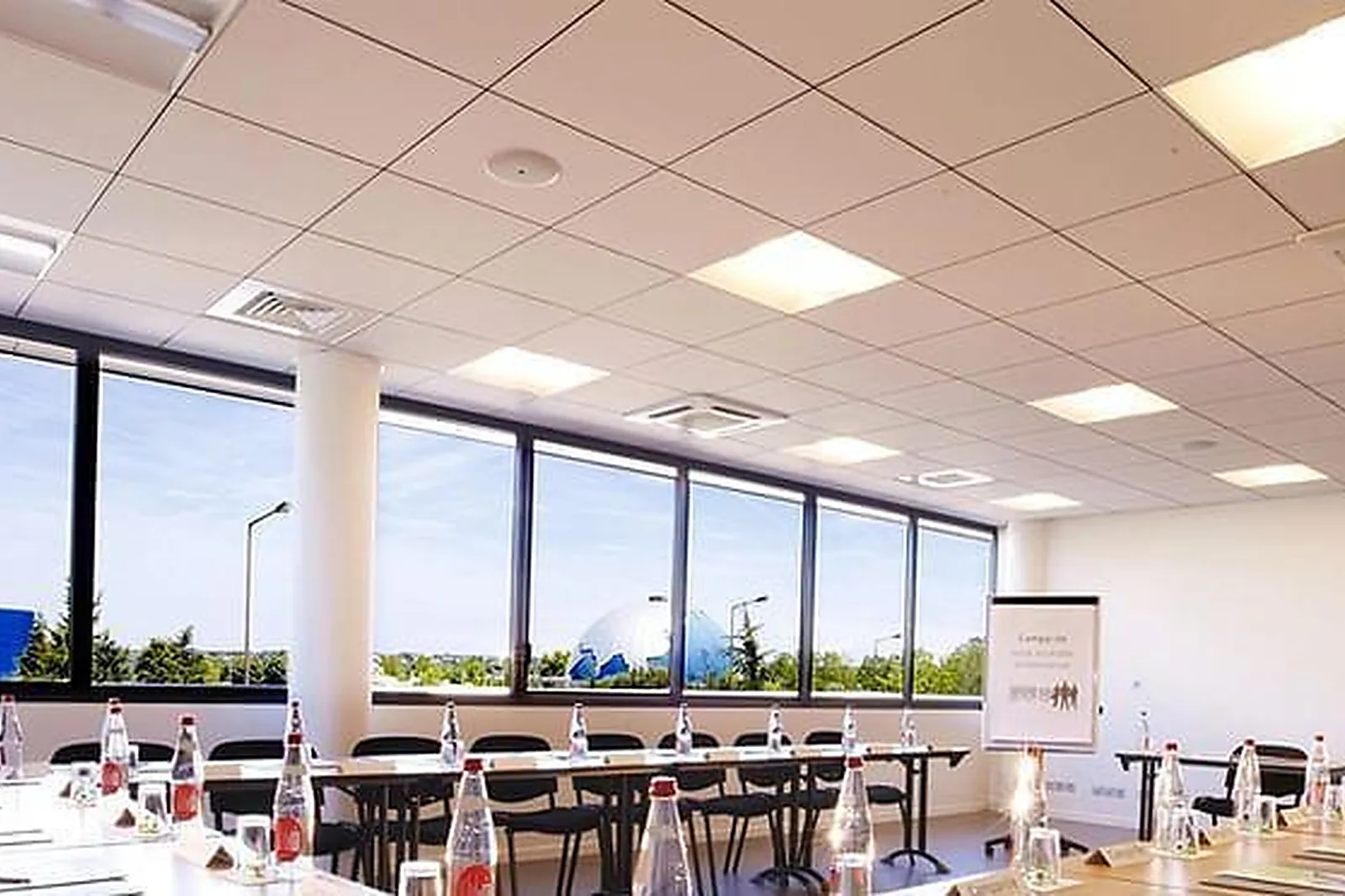 Lieux événementiels, CAMPANILE TOULOUSE SUD-EST - CITÉ DE L'ESPACE ***