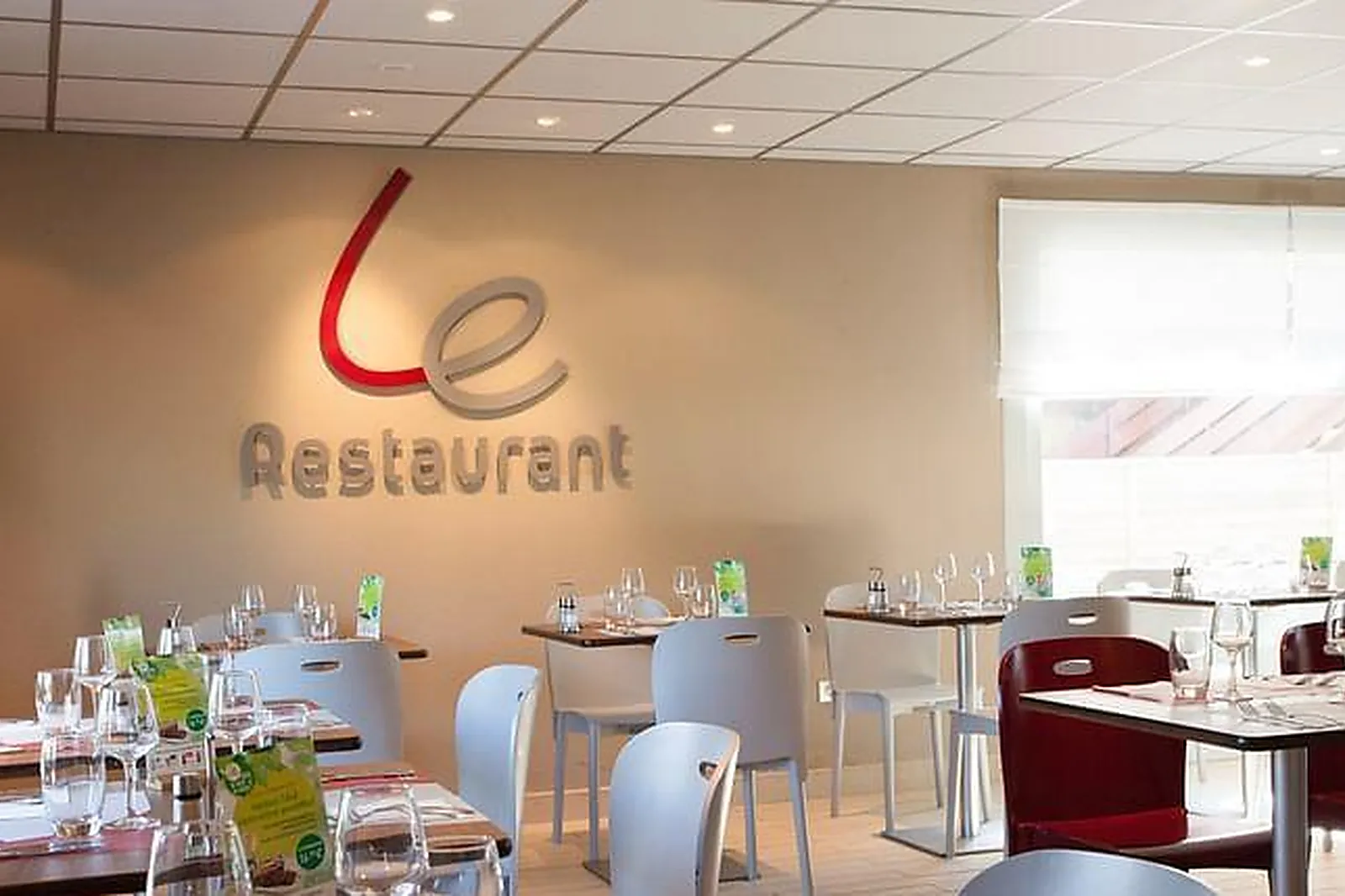 Lieux événementiels, RENT A BLOC