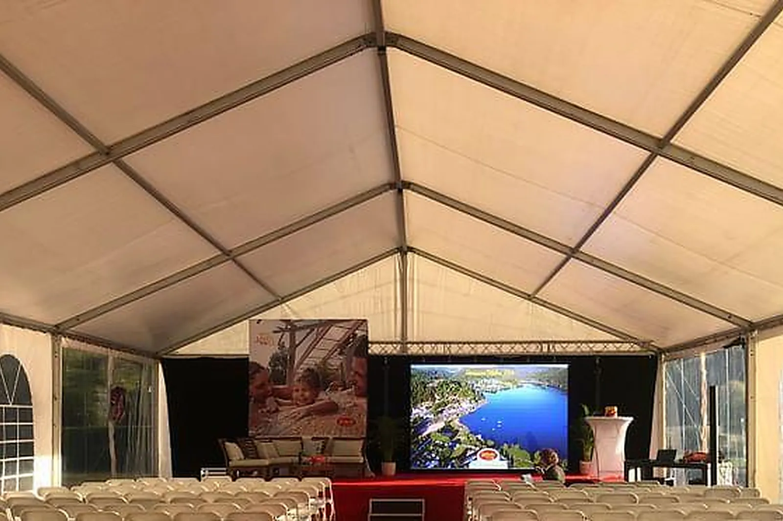 Lieux événementiels, CAMPING***** LE PRÉ BAS