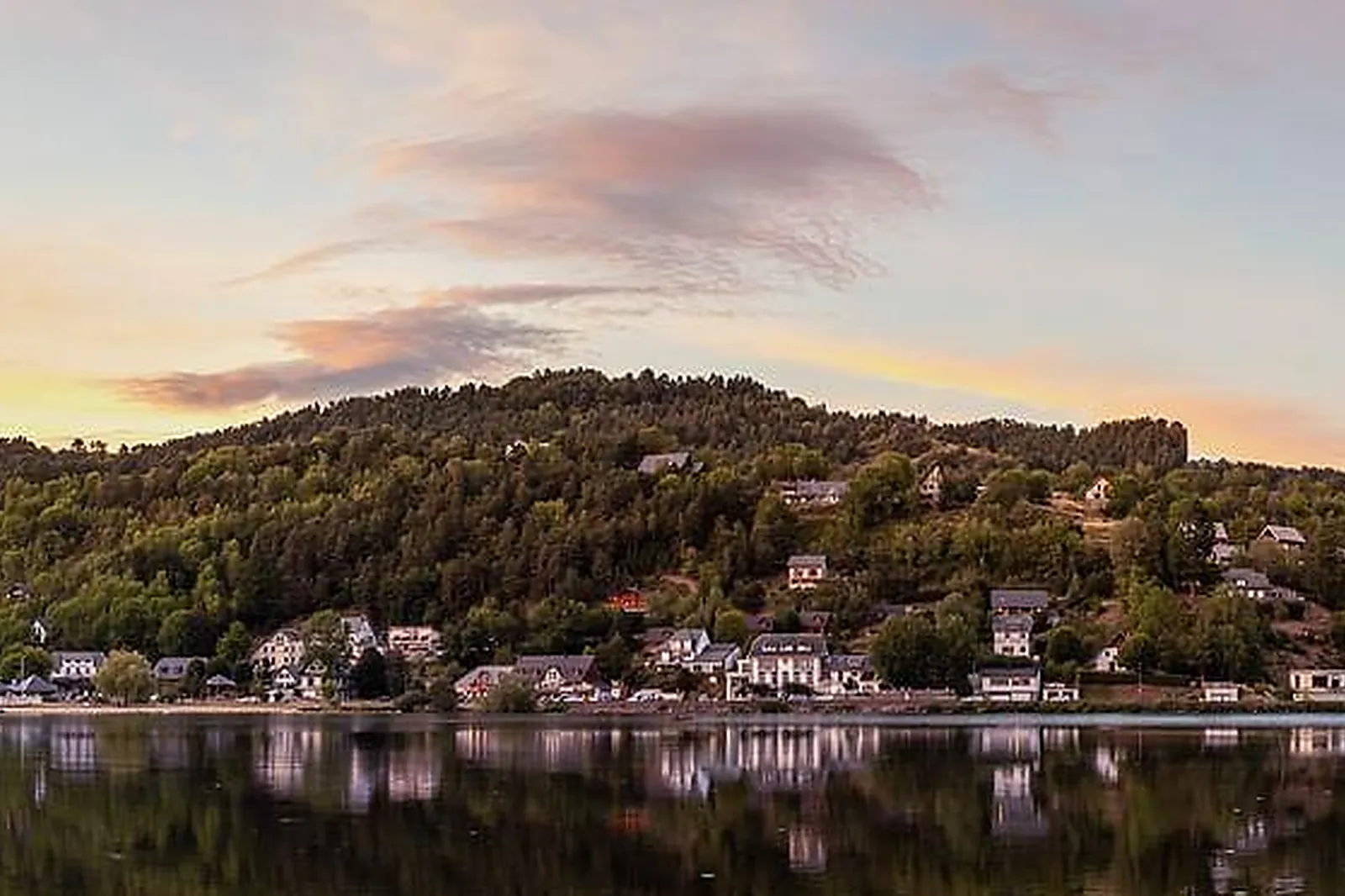 Lieux événementiels, CAMPING***** LE PRÉ BAS