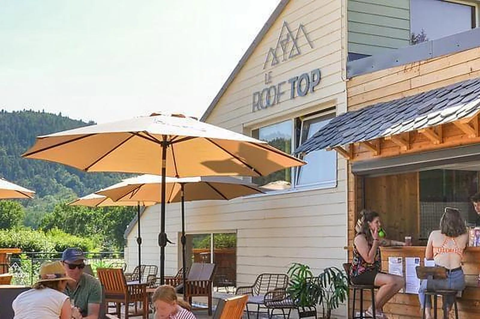 Lieux événementiels, CAMPING***** LE PRÉ BAS