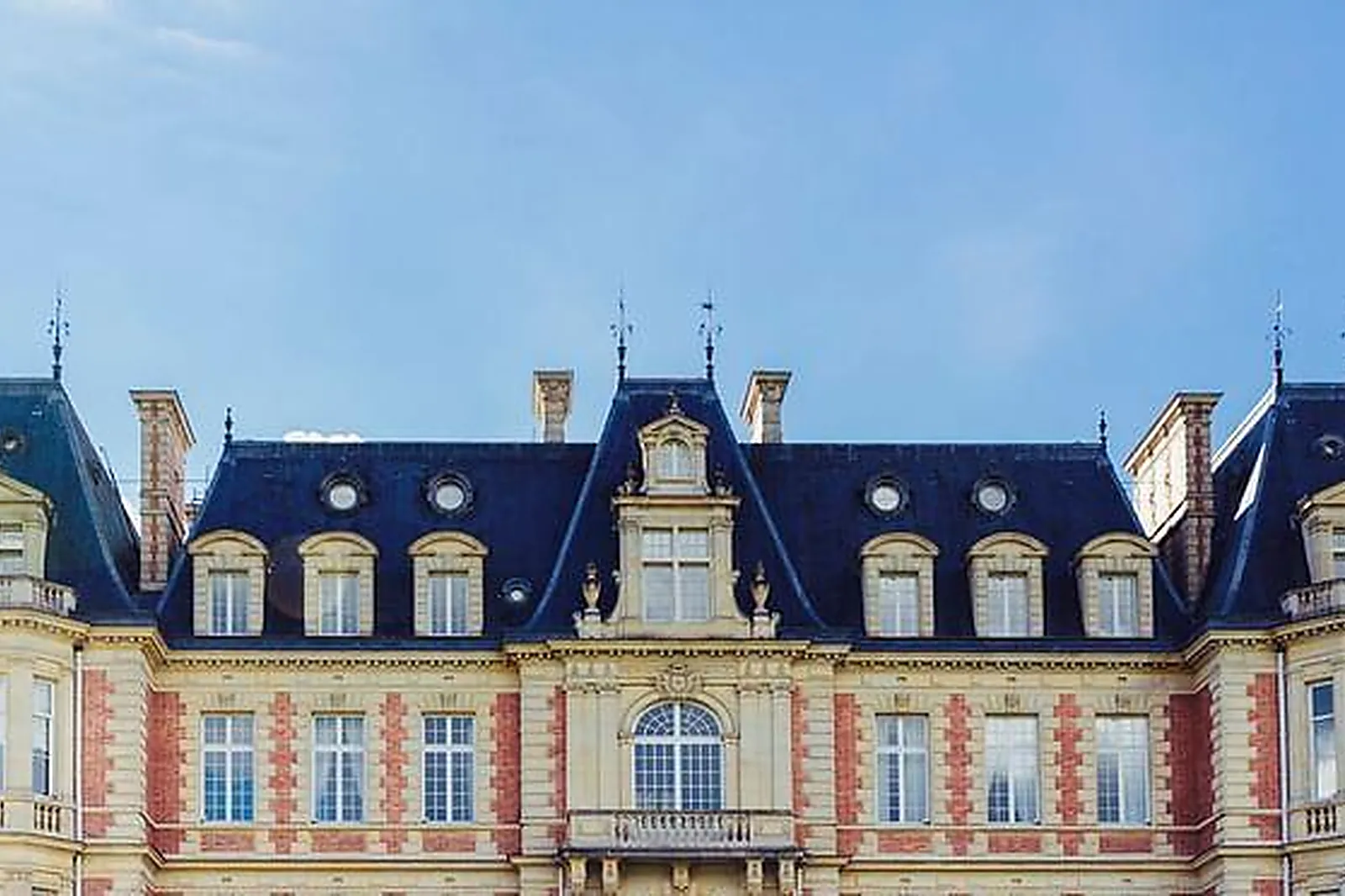 Lieux événementiels, CAMPUS SERGE KAMPF LES FONTAINES