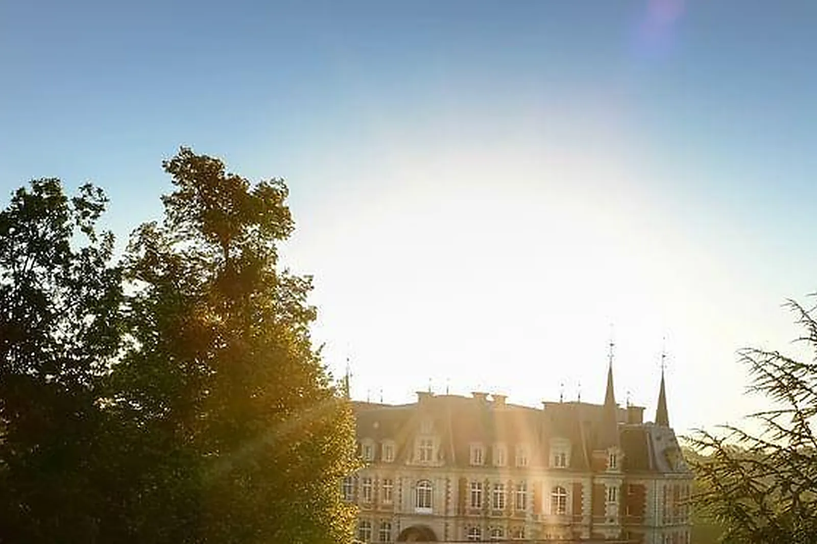 Lieux événementiels, CAMPUS SERGE KAMPF LES FONTAINES