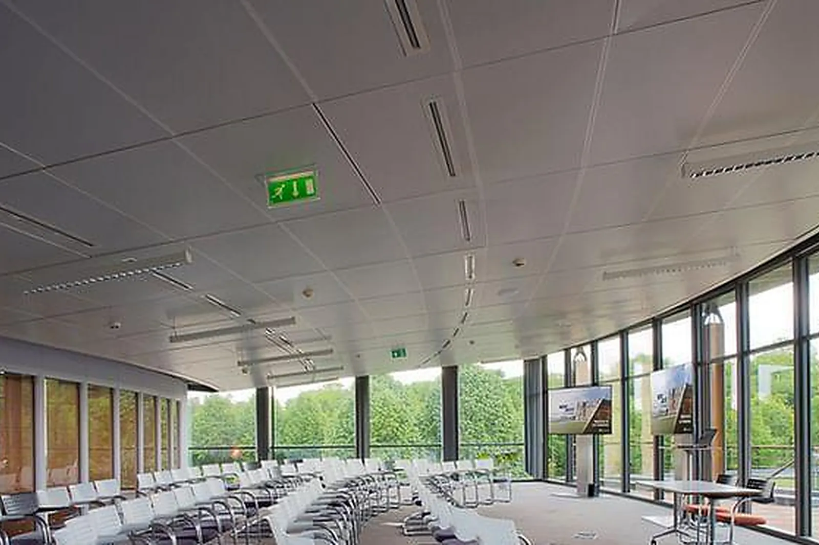 Lieux événementiels, CAMPUS SERGE KAMPF LES FONTAINES