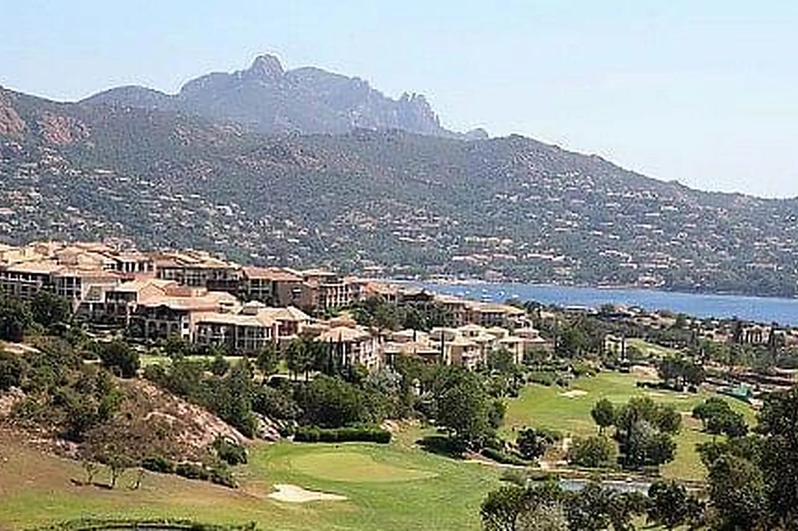 Lieux événementiels, CAP ESTEREL - PIERRE & VACANCES